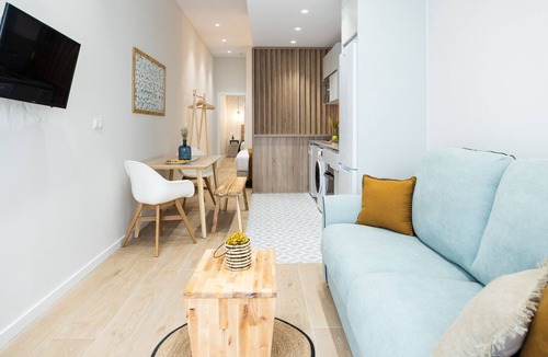 Valencia Province Apartment | The Sea Rooms II | AC & WIFI | 15 min Beach