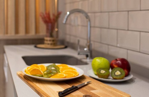 Valencia Province Apartment | The Sea Rooms IV | AC & WIFI | 15 min Beach