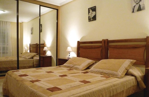 Torrequebrada Apartment | This beautiful and modern apartment is located only 100 meters from the sandy beach and is fully equ