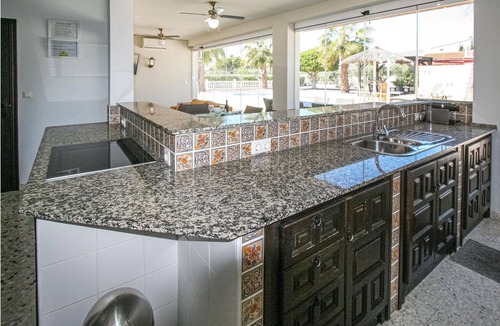 Crevillente House | This dreamlike 3-bedroom vacation terraced house convinces with an equipment that considers every de