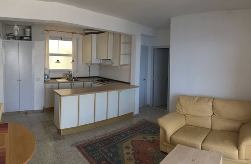 Almadraba-Canyelles Apartment | To your health, feet in the water