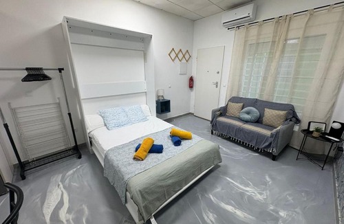Cruz de Humilladero Apartment | Todo Málaga a tu alcance estudio acogedor