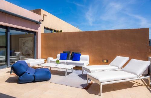 Cala Bona Apartment | Tolles, neu möbliertes Penhouse mit großem Pool
