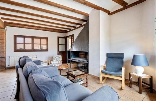 Rojals House | Townhouse in Rojals
