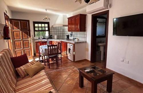 Tazacorte Cottage | Tranquil Cottage with Heated Pool near Tazacorte Beach, Panoramic Cald