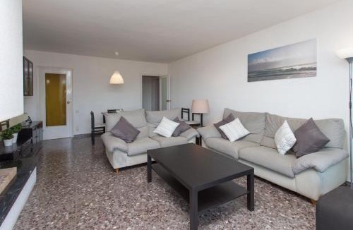 Sant Andreu de Llavaneres Apartment | Tranquilidad junto al mar con piscina