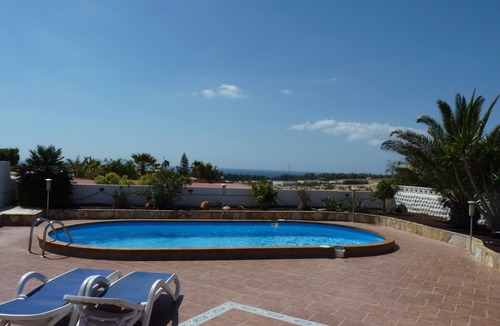 Bahia Calma Ski Chalet | Traumchalet with large sun terrace and private pool