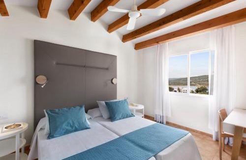 Platges de Fornells Apartment | TRH Tirant Playa