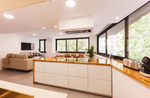 Eixample Apartment | Turbau Entresol A - Holiday Apartment Rental Girona | Bravissimo