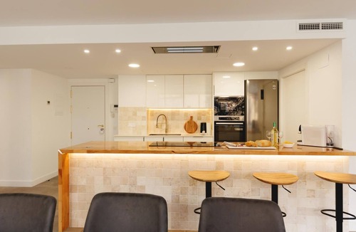 Eixample Apartment | Turbau Entresol B - Holiday Apartment Rental Girona | Bravissimo