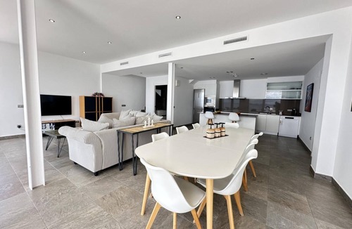 Almadraba-Canyelles Villa | Turo Villa 1 - Four Bedroom Villa, Sleeps 8