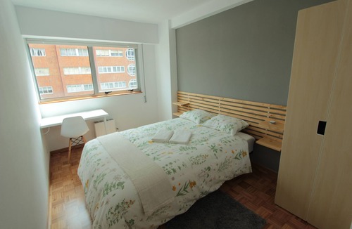 La Coruna Apartment | Turquoise Apartment (4 rooms)