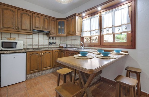 Buen Paso Villa | Two Typical Canarian Houses in “Finca la Sorriba” with Mountain View, Sea View, Pool & Wi-F