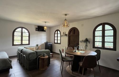 Chantada House | uBa Vineyard Stay con vistas al Miño Ribeira Sacra
