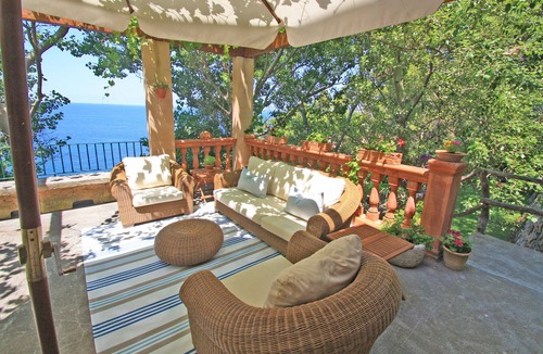 Alconasser Villa | Unique traditional Finca overlooking the sea between Soller and Deia
