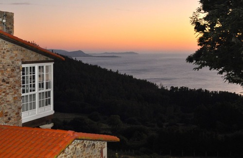 Cerdeira House | Unspoiled getaway, superb ocean views house in a natural area