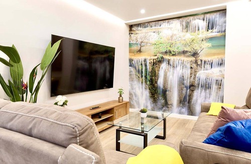 Lugo Apartment | Urban Essences by Lugo Collection