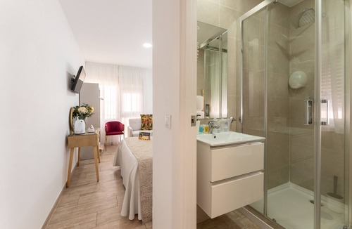 Cruz de Humilladero House | URBAN ROOMS B&R