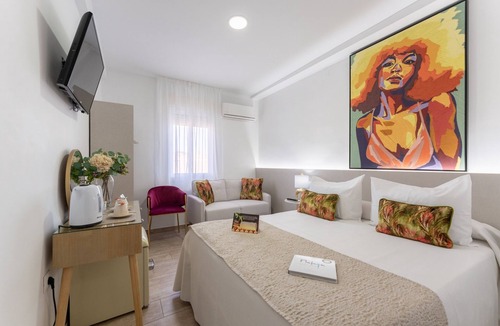 Cruz de Humilladero House | URBAN ROOMS B&R