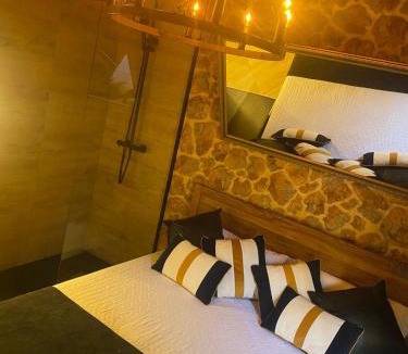 San Anton House | Utopía Alicante - Hotel Boutique para adultos