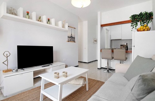 Arrecife Apartment | Vacation Apartment 'Apartamento La Estrella 4' with Balcony and Wi-Fi