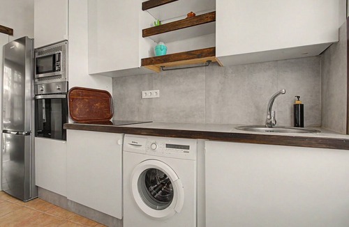 Tetir Apartment | Vacation Apartment 'Emblematica Miranda - 1' with Mountain View, Balcony and Wi-Fi