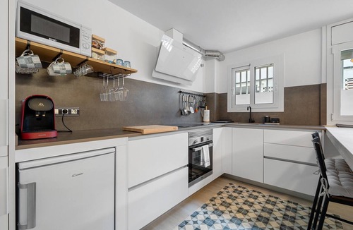Calafell Apartment | Vacation Apartment "Kaixo" with Air Conditioning and Wi-Fi