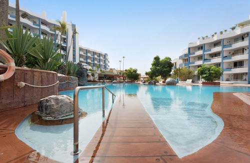 San Miguel de Abona Apartment | Vacation Studio 'Peggy's Home' with Shared Pool, Wi-Fi and Air Conditioning
