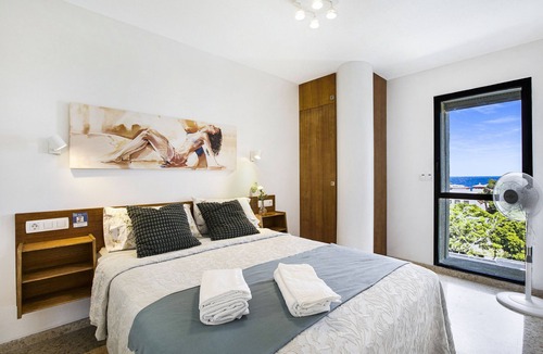 Santa Cruz de Tenerife Apartment | Vacation Apartment 'Sovhispan' with Sea View, Shared Pool and Wi-Fi