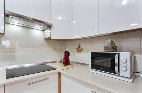 Los Gavilanes Apartment | Vacation 'Gavade' with Mountain View, Wi-Fi and Air Conditioning