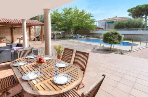 Calonge House | Vacation home Dorian by Interhome