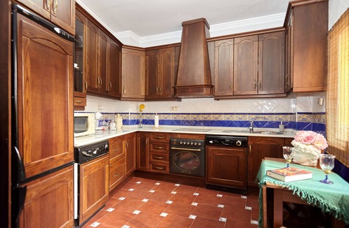 Ubeda House | Vacation Home "Caldereros 11" with Private Terrace, A/C & Wi-Fi