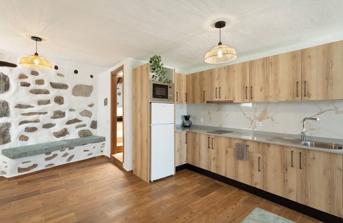 Risco Blanco Apartment | Vacation Home 'Casa 1' with Mountain View, Wi-Fi and Air Conditioning