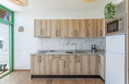 Risco Blanco Apartment | Vacation Home 'Casa 2' with Mountain View, Wi-Fi and Air Conditioning