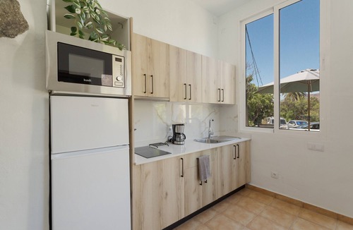 Risco Blanco Apartment | Vacation Home 'Casa 4' with Mountain View, Wi-Fi and Air Conditioning