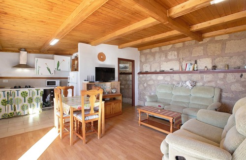 Granadilla de Abona House | Vacation Home "El Cazador 2" with Sea View, Shared Pool & Wi-Fi