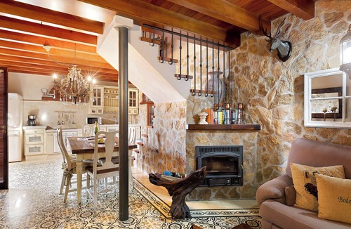 El Paso House | Vacation Home "El Limonero" with Sea View, Private Terrace & Wi-Fi