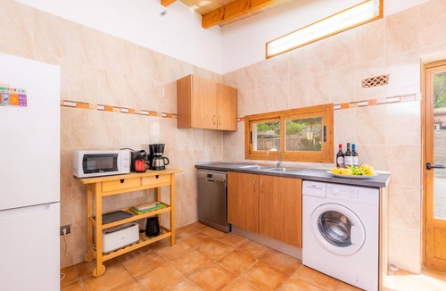 Capdepera House | Vacation Home Finca Can Sito with Mountain View, Pool, Wi-Fi, Garden & Terrace