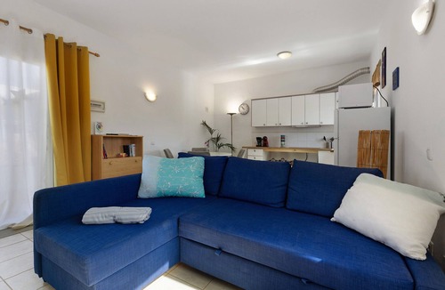 Tuineje House | Vacation Home "La Finca Las Estrellas" with Mountain View, Garden & Wi-Fi