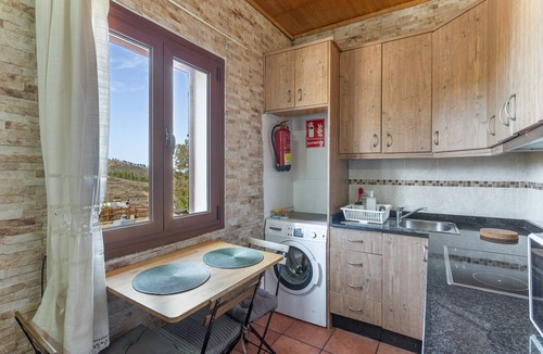 Artenara House | Vacation Home 'Rosi Cave House' with Mountain View, Wi-Fi and Air Conditioning