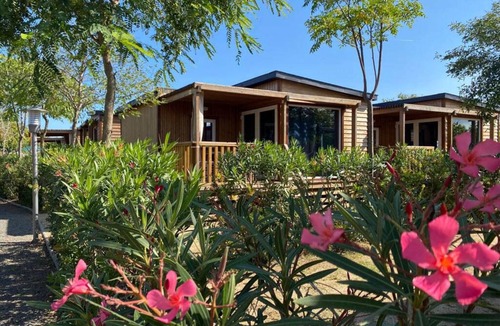 Malgrat de Mar House | Vacation village Els Pins Mobilehome Plus 3AC for 6 persons