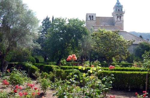 S'Arxiduc House | Valldemosa Sleep & Hike