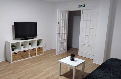 Viana Apartment | Ven y desconecta!