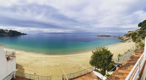 Almadraba-Canyelles Apartment | Verones 1c