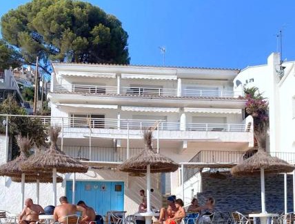Almadraba-Canyelles Apartment | Verones 1c