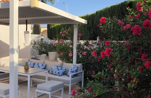 Los Alcazares House | Very beautiful villa with swimming pool and terraces, located 500m from the beach (8 people)