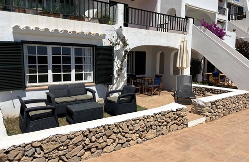 Fornells Apartment | Very front line stunning sea views near the beach