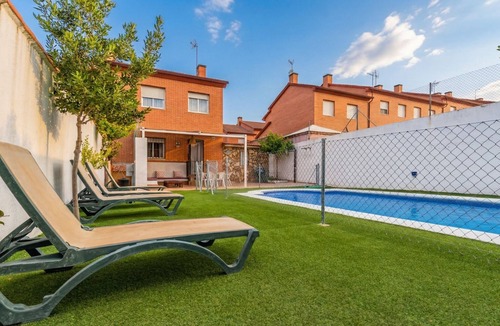 San Martin de Valdeiglesias House | Villa with swimming pool and barbecue