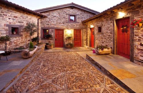 Santa Catalina de Somoza House | Via Avis