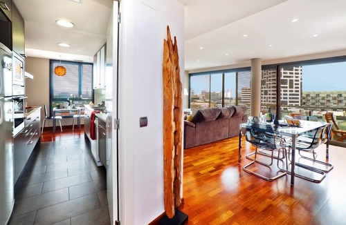 Provencals del Poblenou Apartment | Victoria Diagonal Mar 2: Luxury Duplex Touristic Apartment Near the Beach